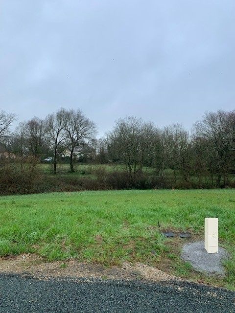 terrain constructible viabilisé de 514m2 à LES MAGNILS-REIGNIERS (85400)