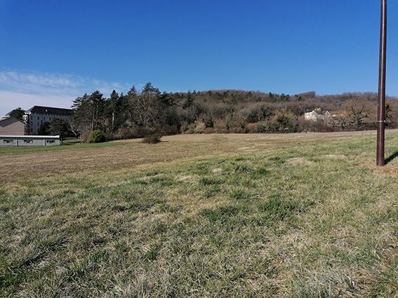 terrain à construire de 6200m2 en vente à MONTEILS