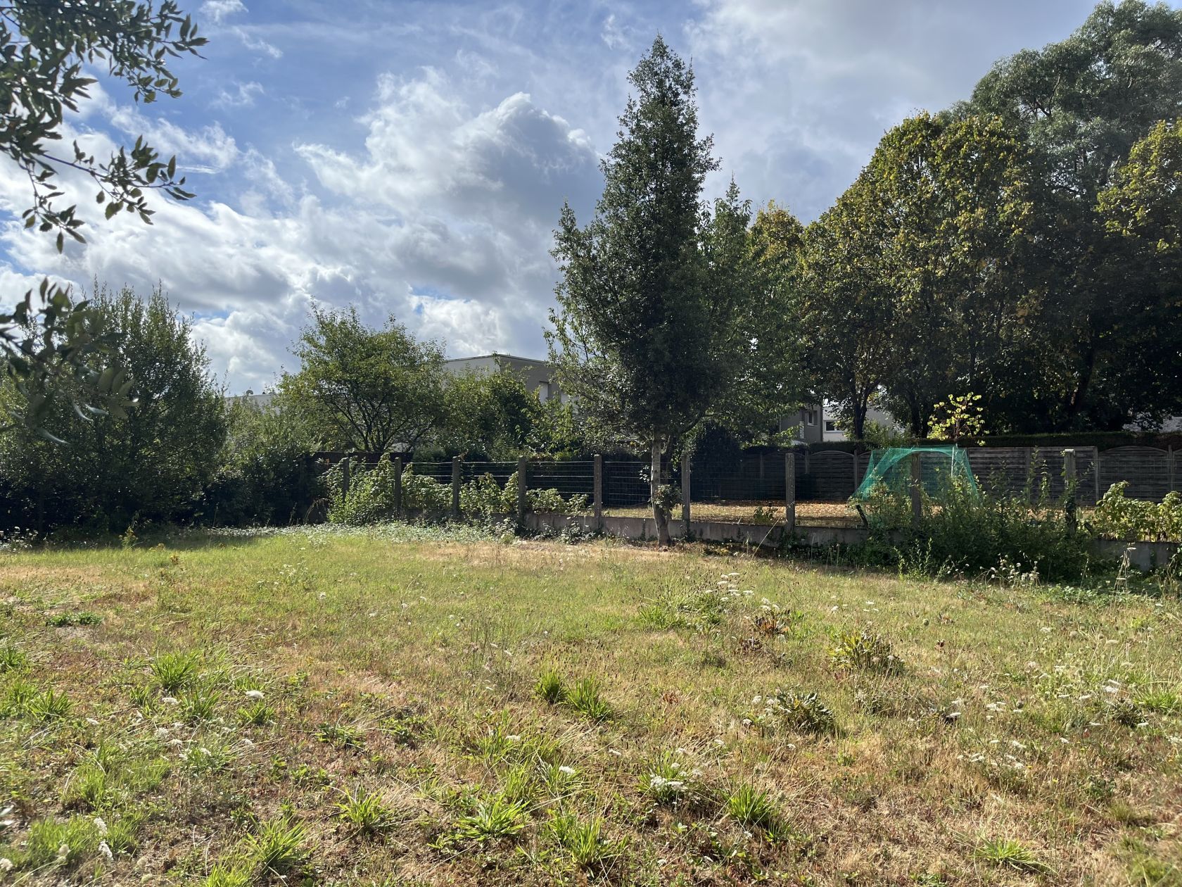 Très beau terrain à construire de 673m2 à CARQUEFOU (44470)