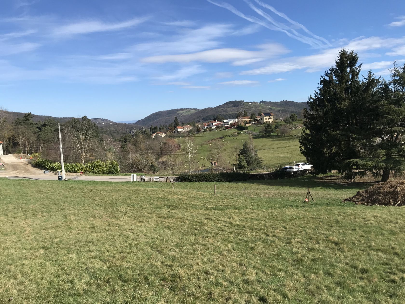 Superbe terrain viabilisé en vente à SAINT-PAUL-EN-CORNILLON