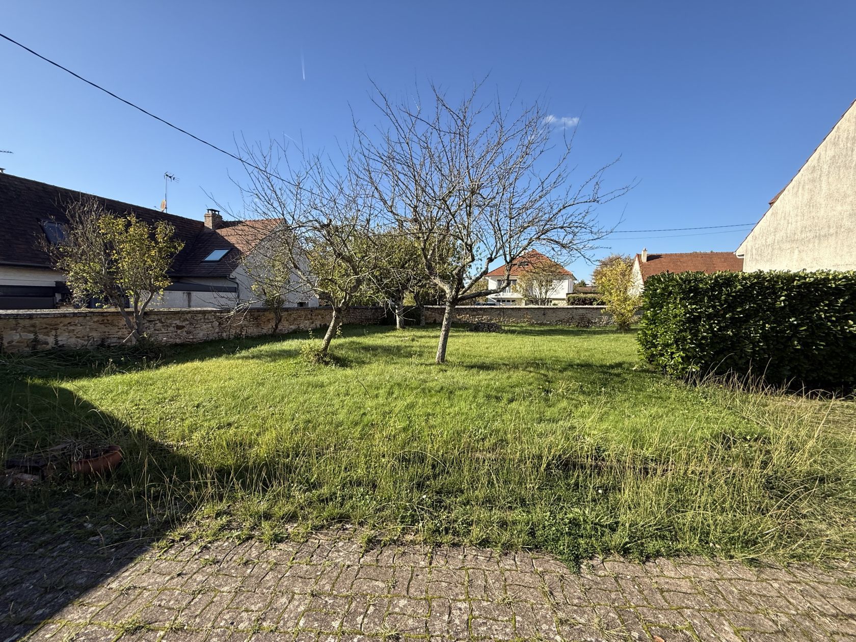 terrain à batir de 400m2 à FONTENAY-LES-BRIIS (91640)