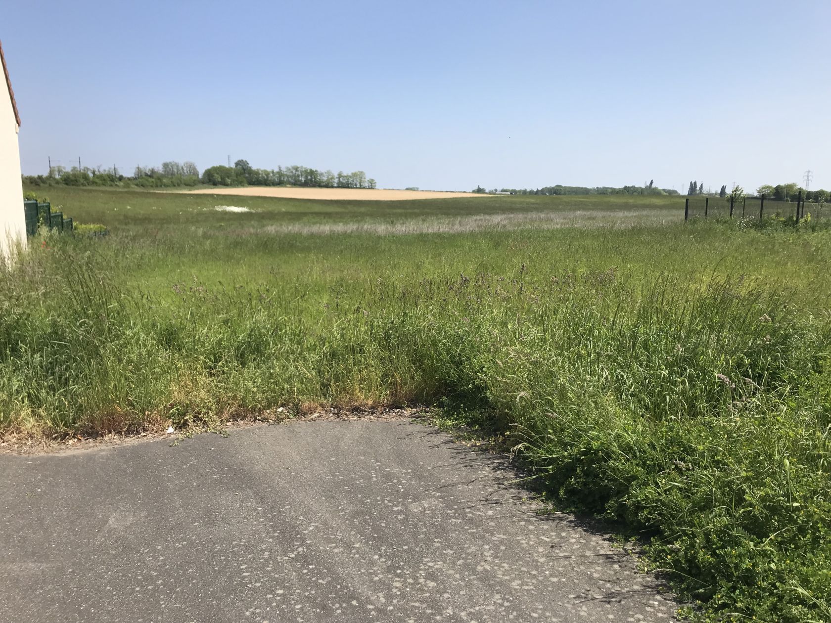 Agréable terrain à construire viabilisé de 621m2 à COURVILLE-SUR-EURE (28190)