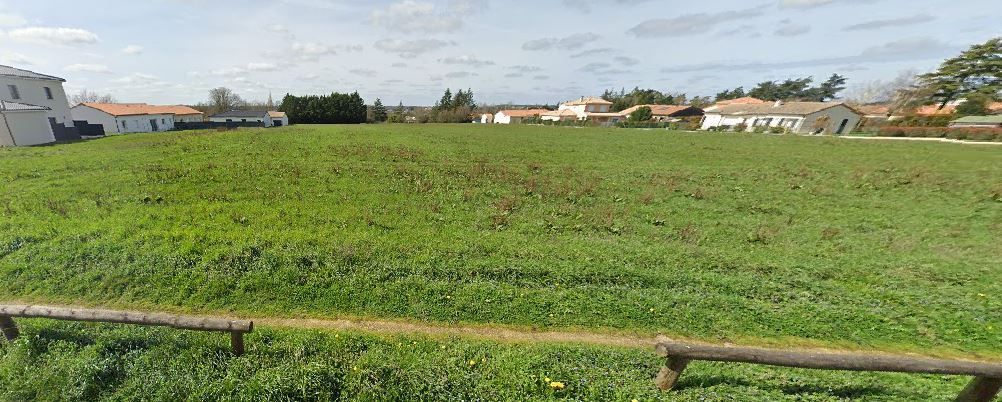 terrain constructible de 464m2 disponible à SMARVES