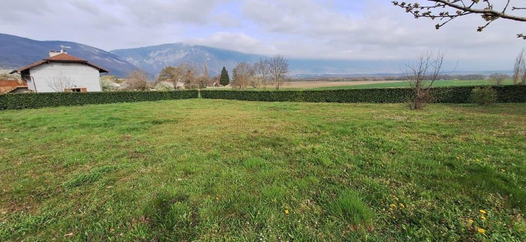 Ravissant terrain viabilisé de 1000m2 disponible à VULBENS (74520)