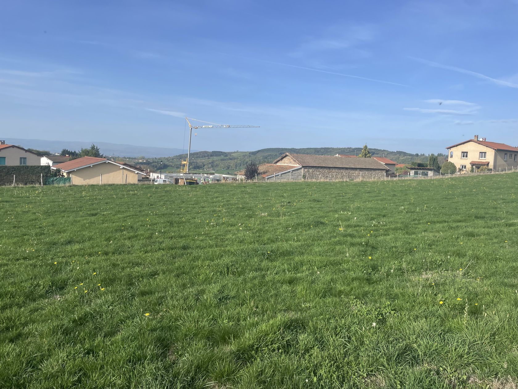 terrain à batir de 1050m2 disponible à VILLECHENEVE (69770)