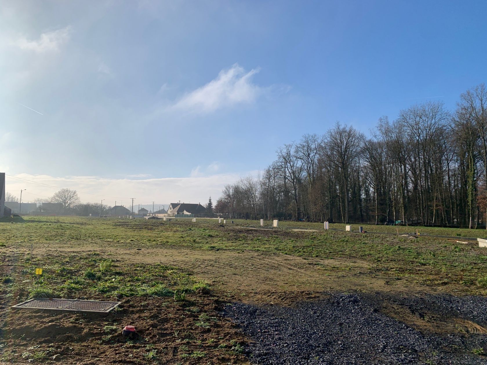 terrain à construire viabilisé de 426m2 disponible à TRACY-LE-VAL (60170)