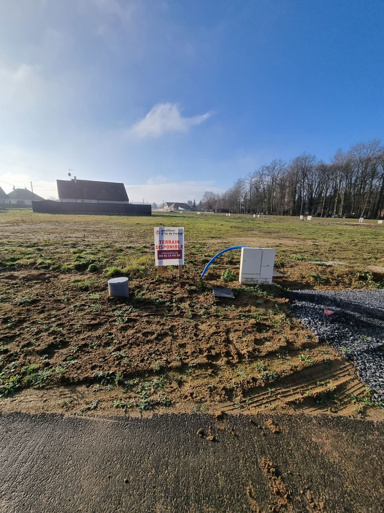 Très beau terrain à batir viabilisé de 669m2 à TRACY-LE-VAL (60170)
