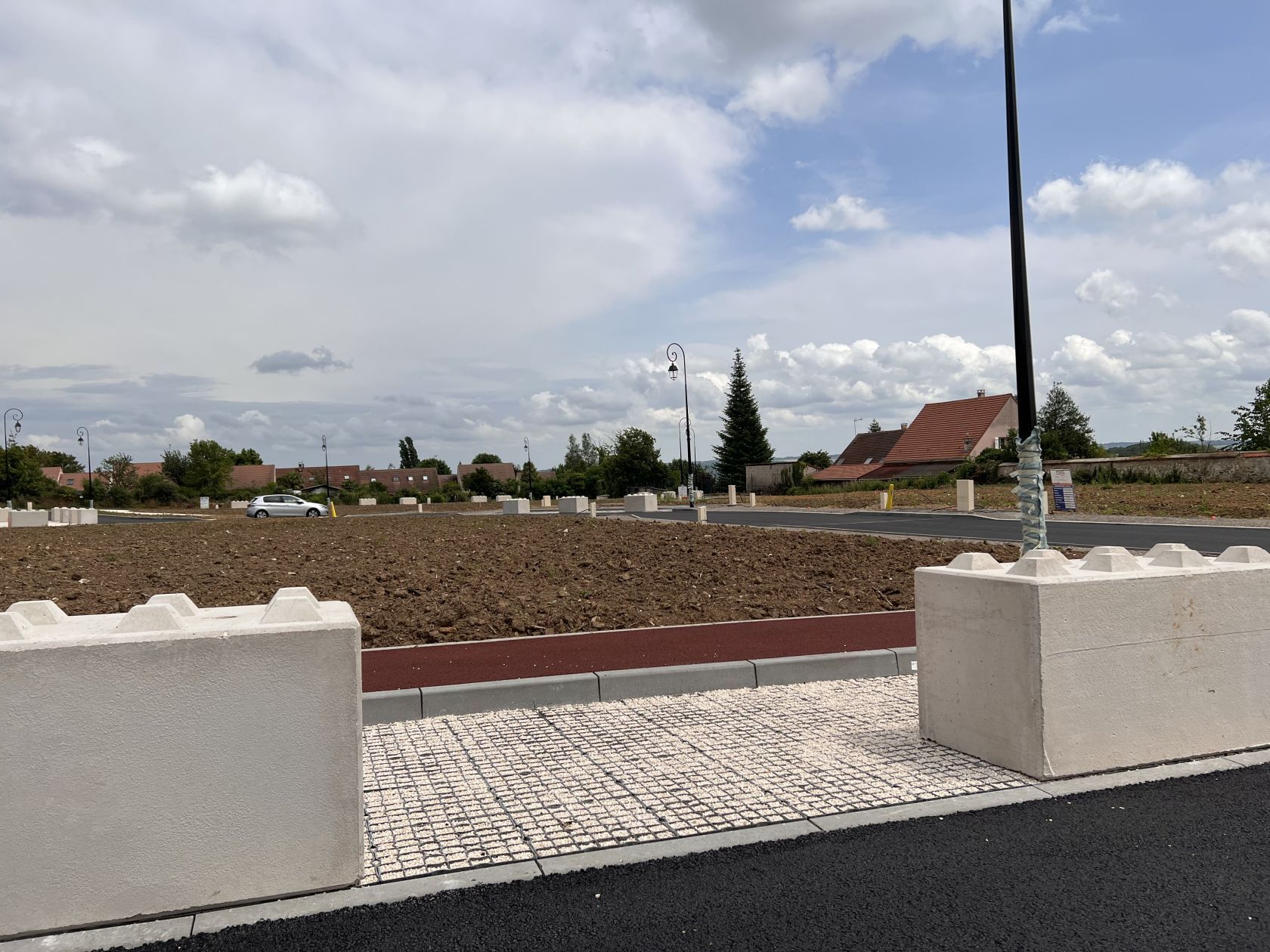 terrain constructible de 428m2 disponible à CHAMANT