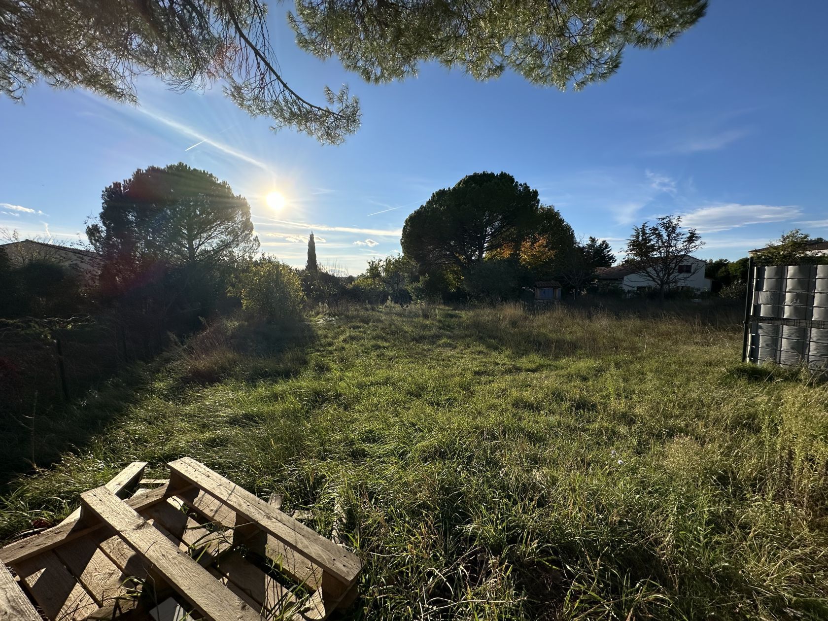 Parcelle de terrain à construire viabilisé disponible à EGUILLES
