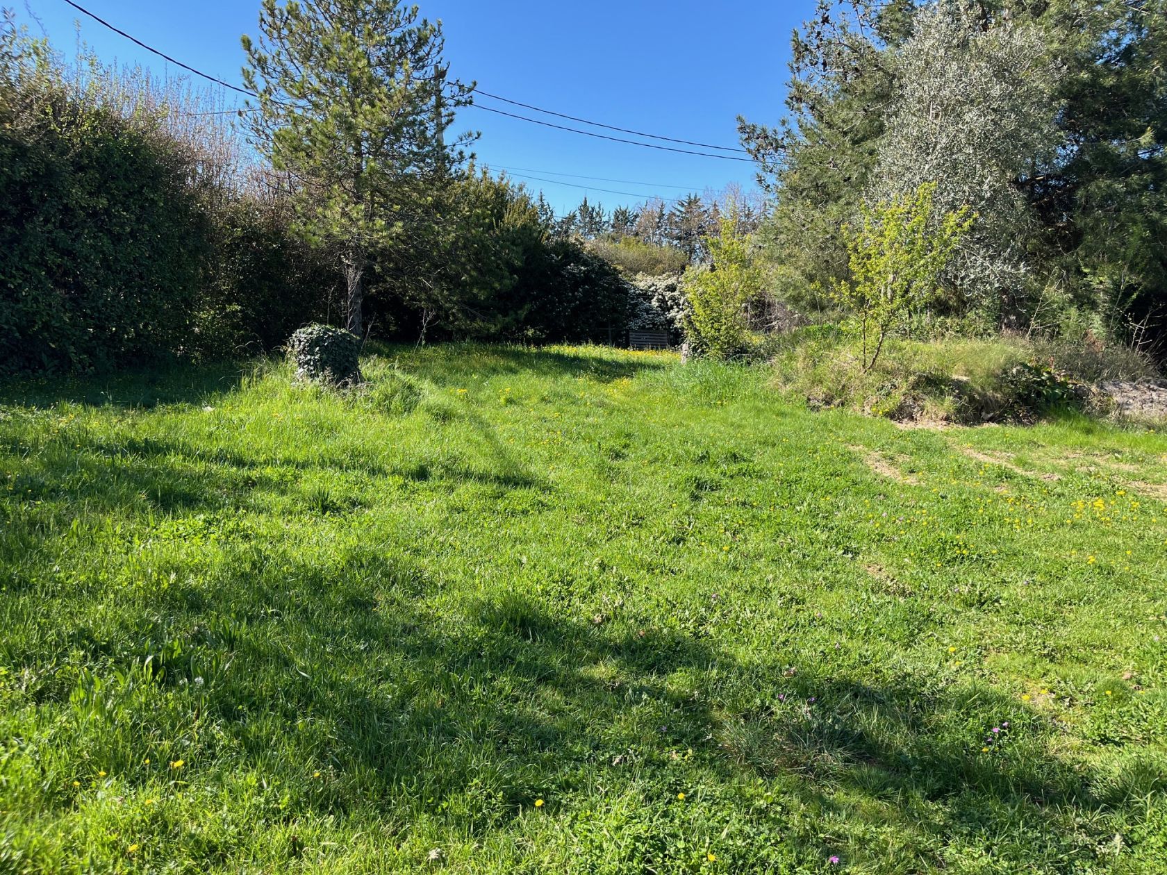 Parcelle de terrain à construire de 1050m2 disponible à AIX-EN-PROVENCE (13100)