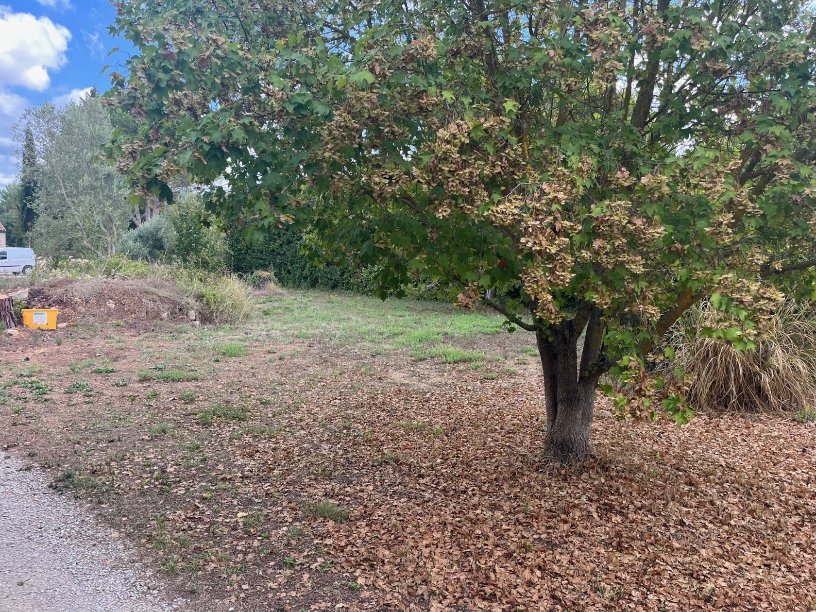 terrain constructible disponible à AIX-EN-PROVENCE (13100)