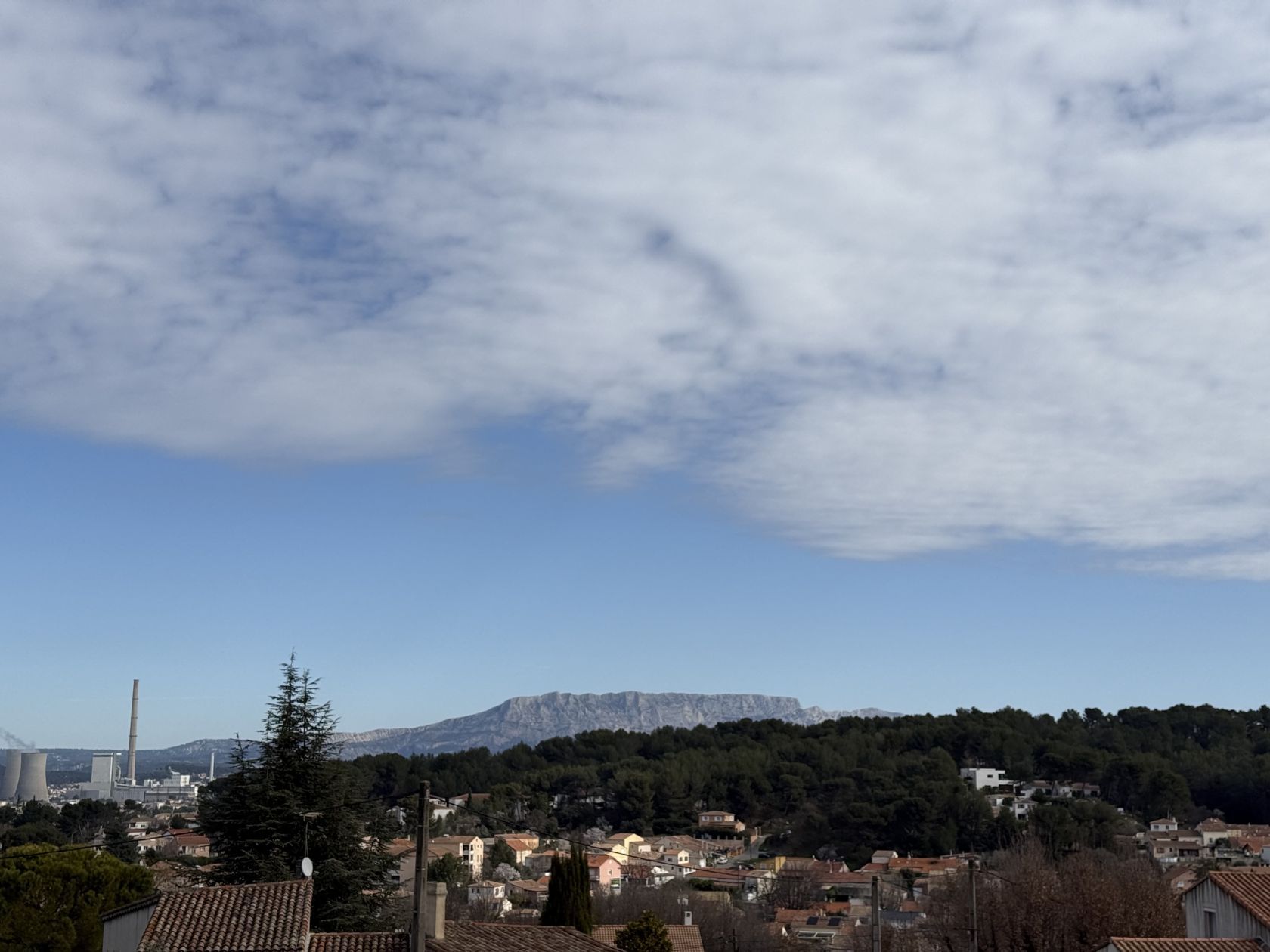 terrain viabilisé de 1500m2 en vente à GARDANNE