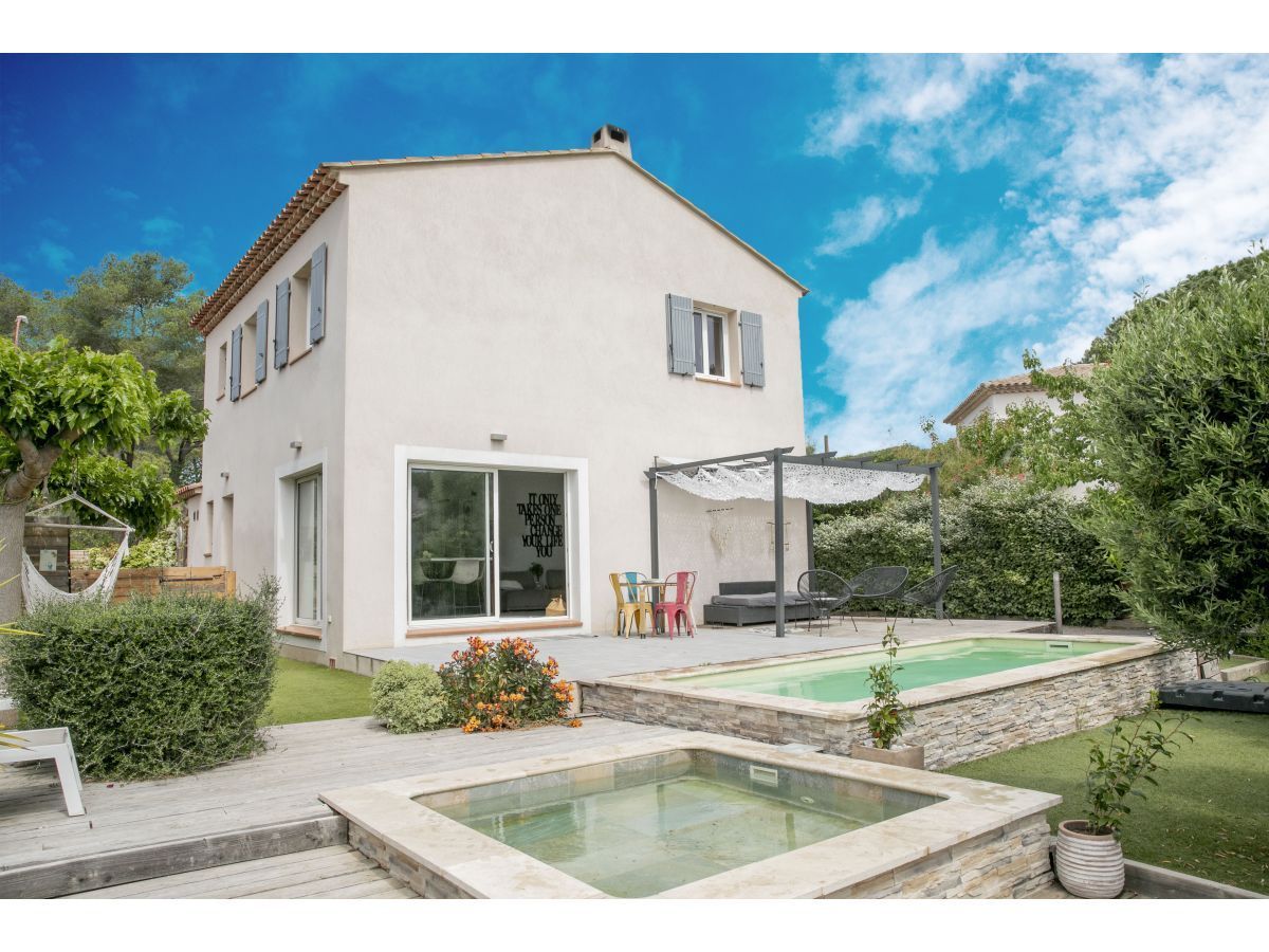 Acheter une maison à ORANGE (84100)