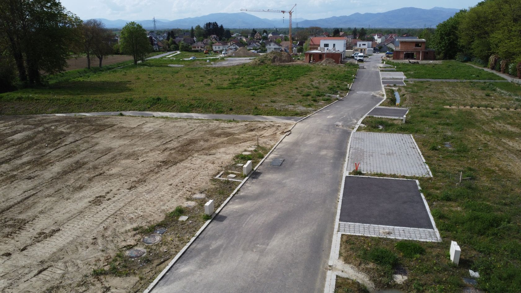 terrain à batir viabilisé de 363m2 disponible à MORSCHWILLER-LE-BAS (68790)