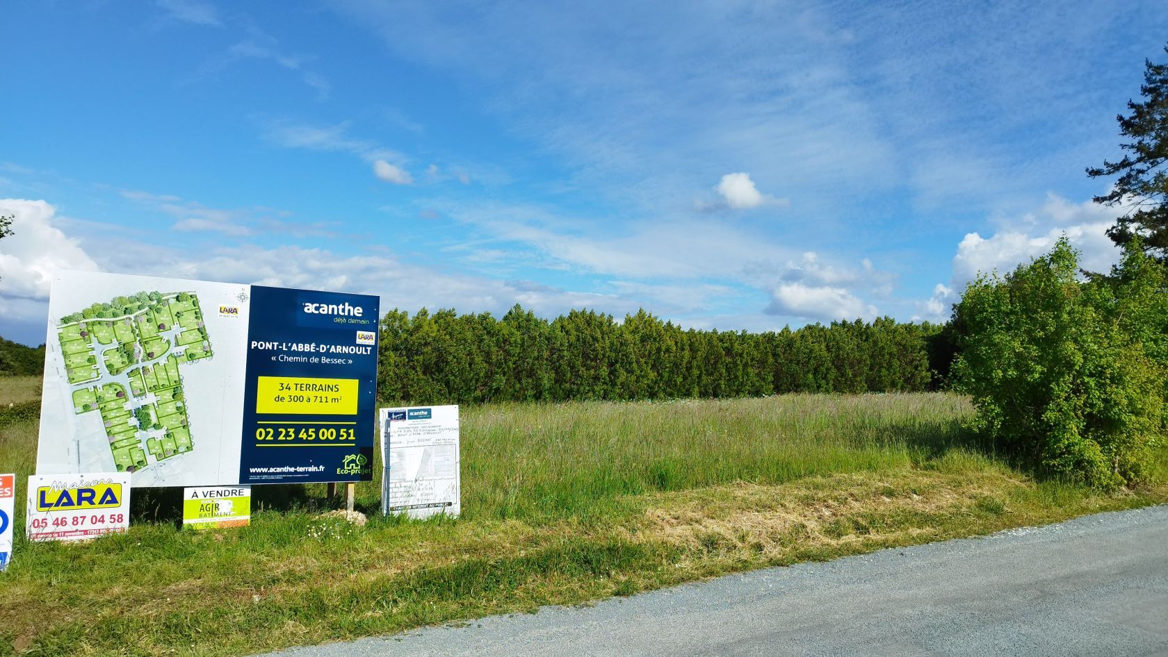 Agréable terrain à batir viabilisé de 544m2 en vente à PONT-L'ABBE-D'ARNOULT (17250)