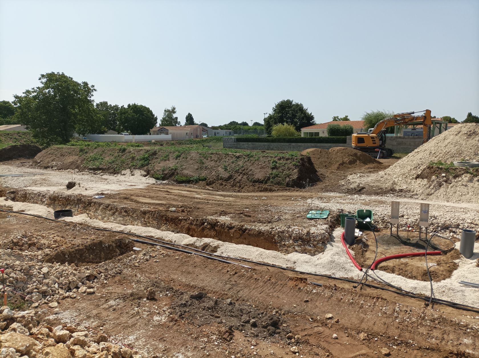 Très beau terrain à construire de 530m2 disponible à CORME-ECLUSE (17600)