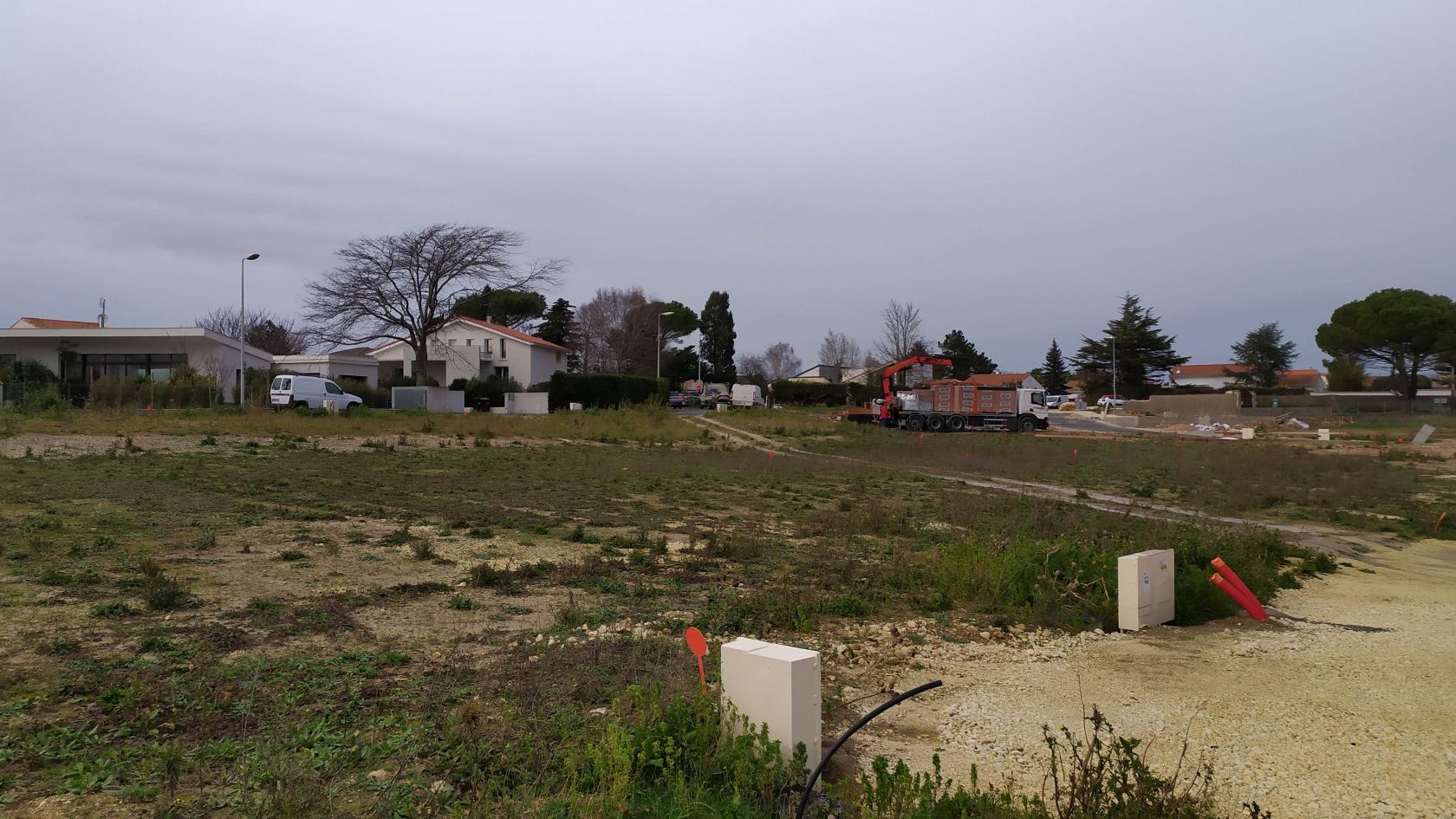 Très beau terrain à batir viabilisé de 335m2 à VAUX-SUR-MER