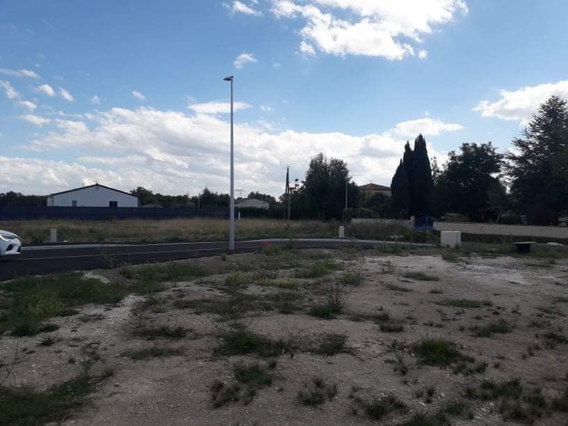 terrain à construire viabilisé à LES GONDS (17100)