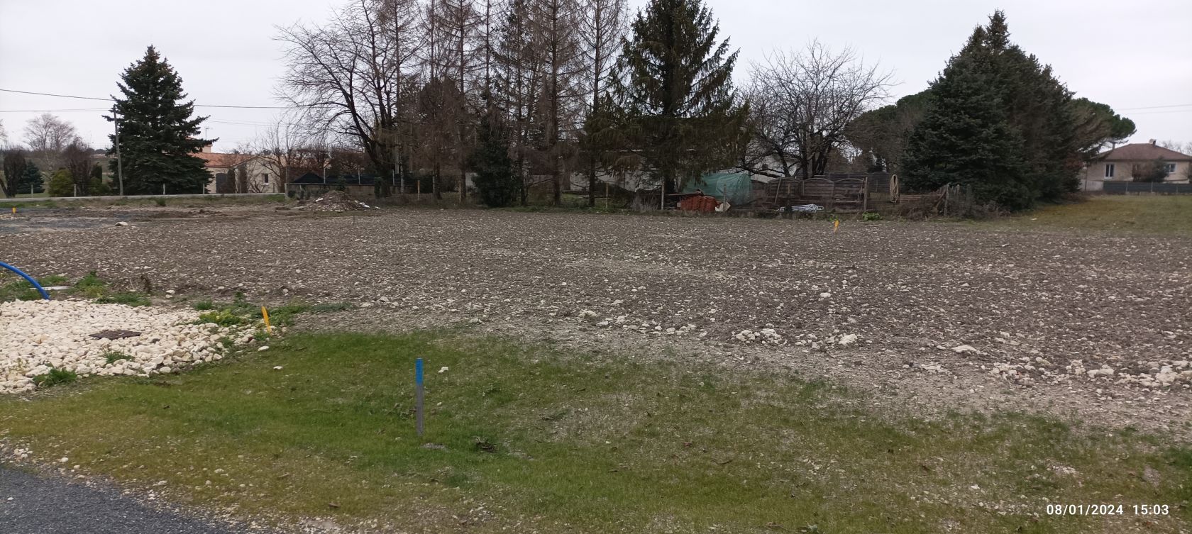 terrain à batir disponible à BARRET (16300)