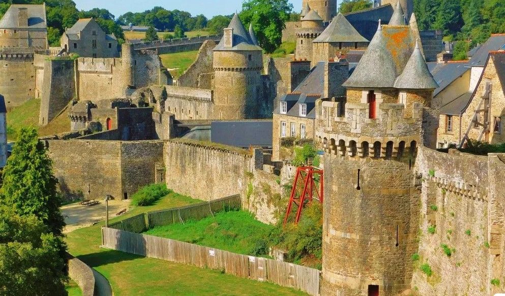 Parcelle de terrain à vendre en vente à FOUGERES