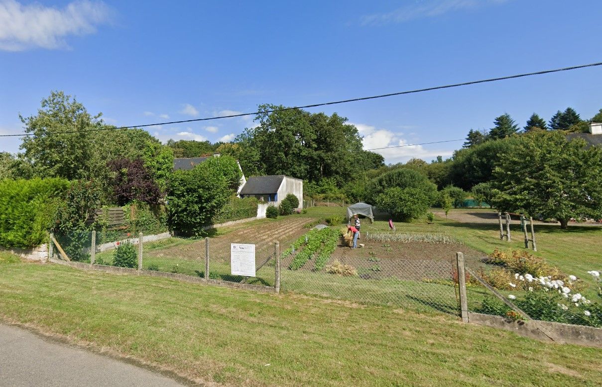Offre de terrain constructible viabilisé de 838m2 en vente à TREMEHEUC