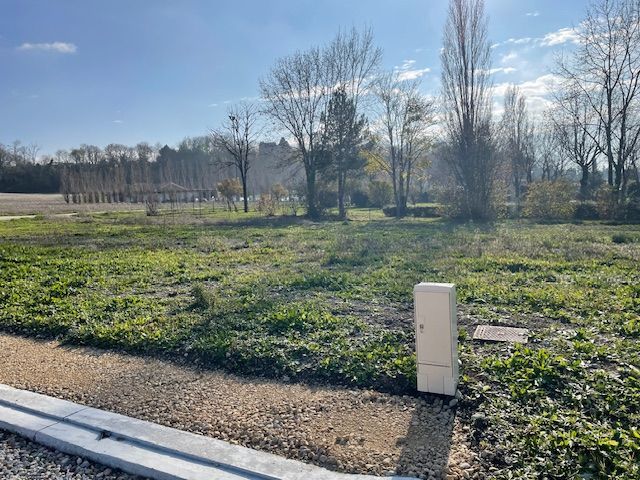 Acheter un terrain à construire à MIRAMBEAU