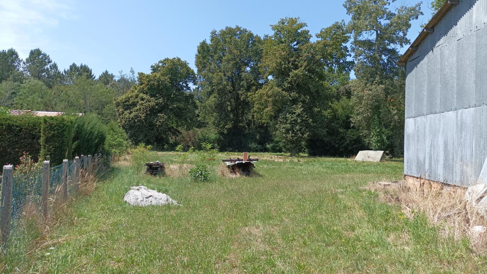 terrain à vendre de 720m2 à SALLES