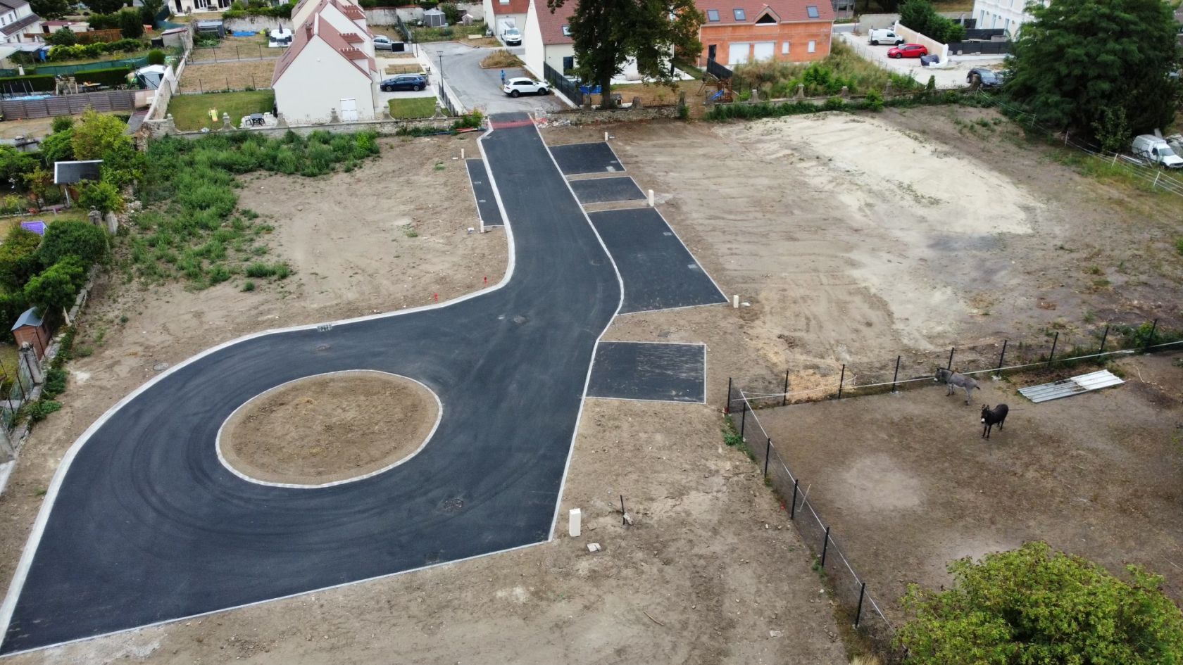 Agréable terrain de 412m2 disponible à PONTPOINT