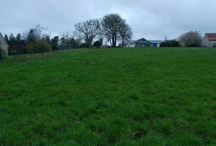 terrain constructible à FLAVY-LE-MELDEUX