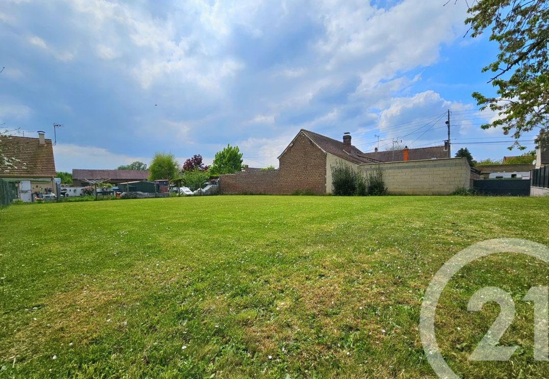 terrain viabilisé de 507m2 à CHEVRIERES