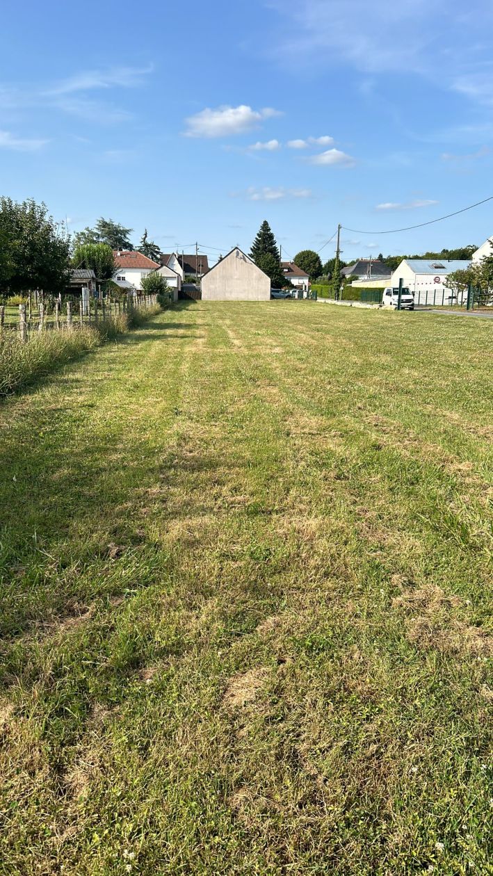 terrain constructible viabilisé de 543m2 disponible à LA CROIX-EN-TOURAINE
