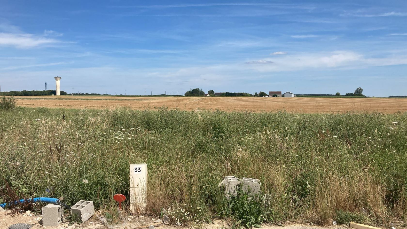 Acheter un terrain à batir viabilisé de 537m2 disponible à NOTRE-DAME-D'OE (37390)