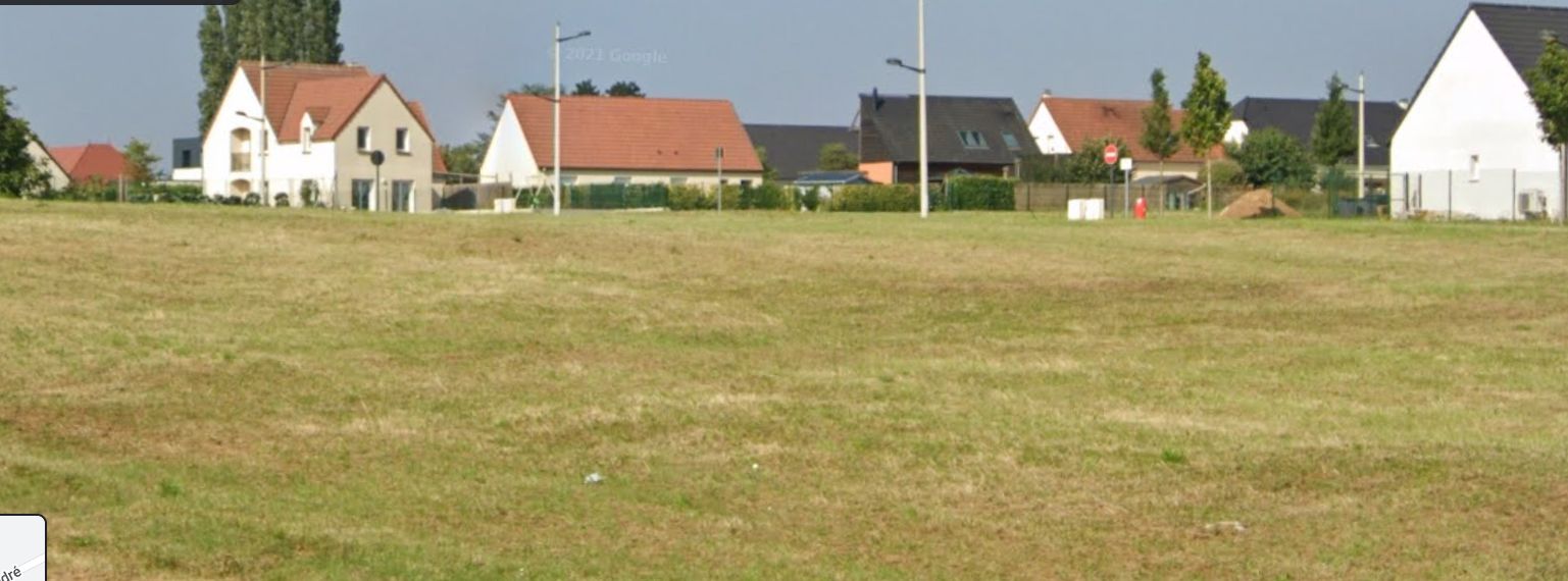 terrain de 835m2 en vente à CHAUNY