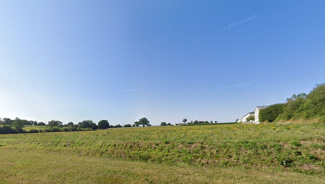 terrain viabilisé de 217m2 à ARGENTRE-DU-PLESSIS