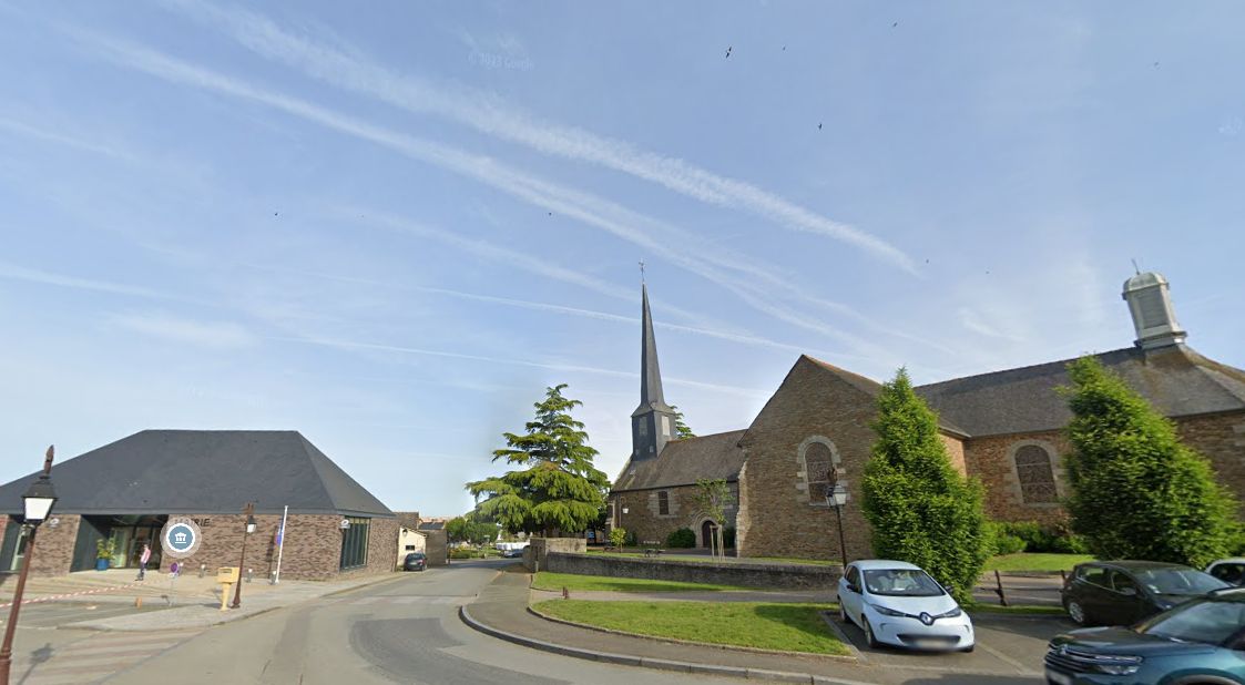 terrain viabilisé en vente à PLEUGUENEUC