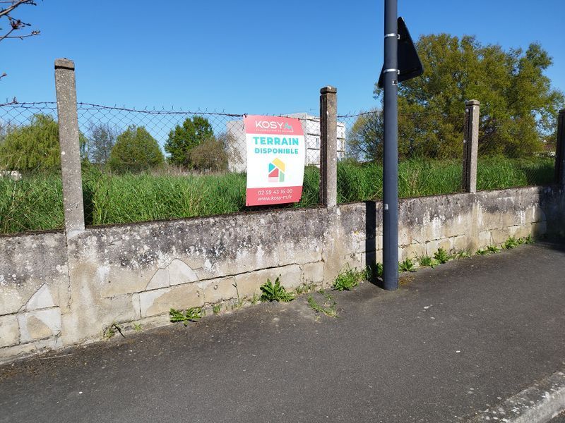 Parcelle de terrain à vendre à CHEMILLE (49120)
