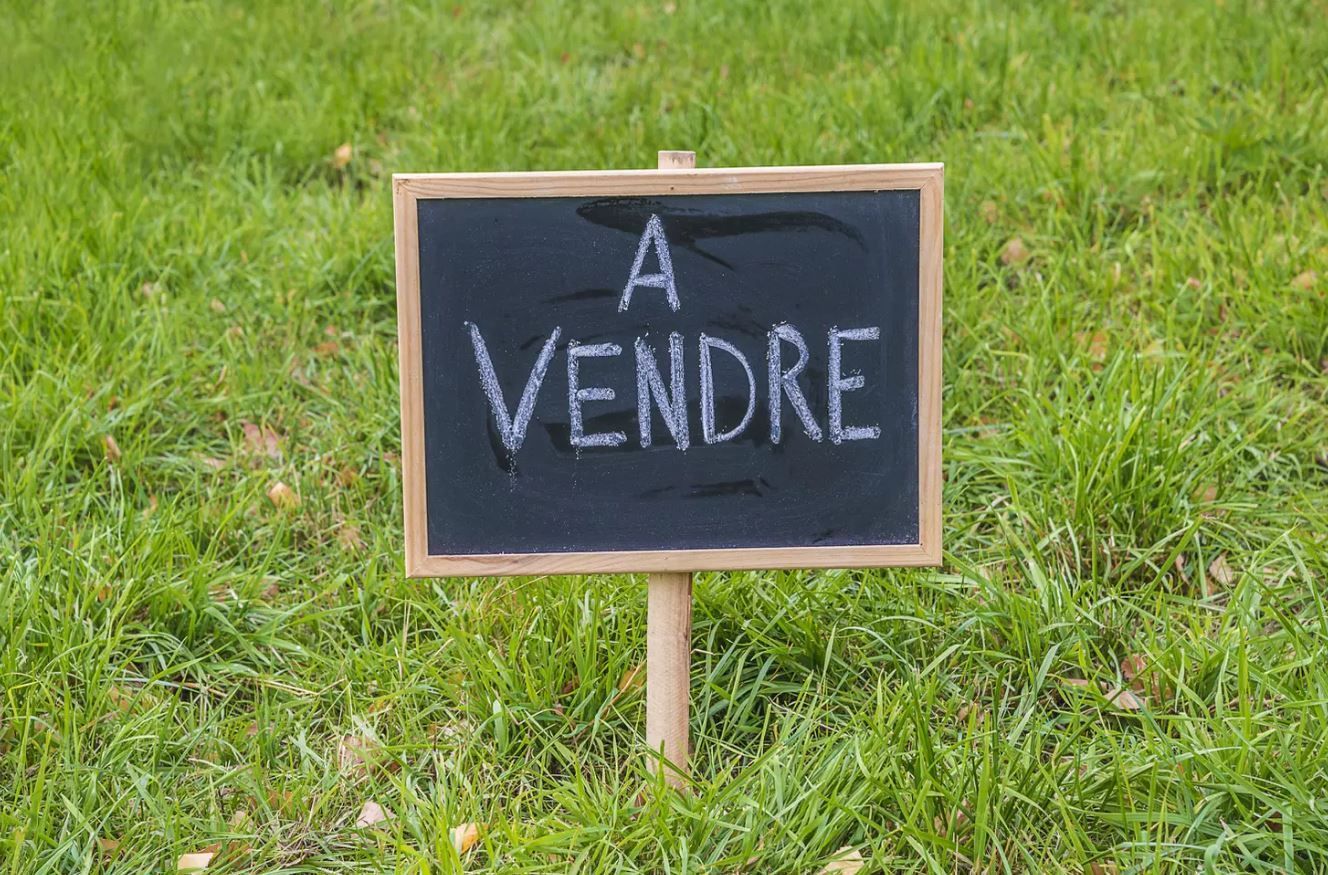 Parcelle de terrain viabilisé à BOURGNEUF