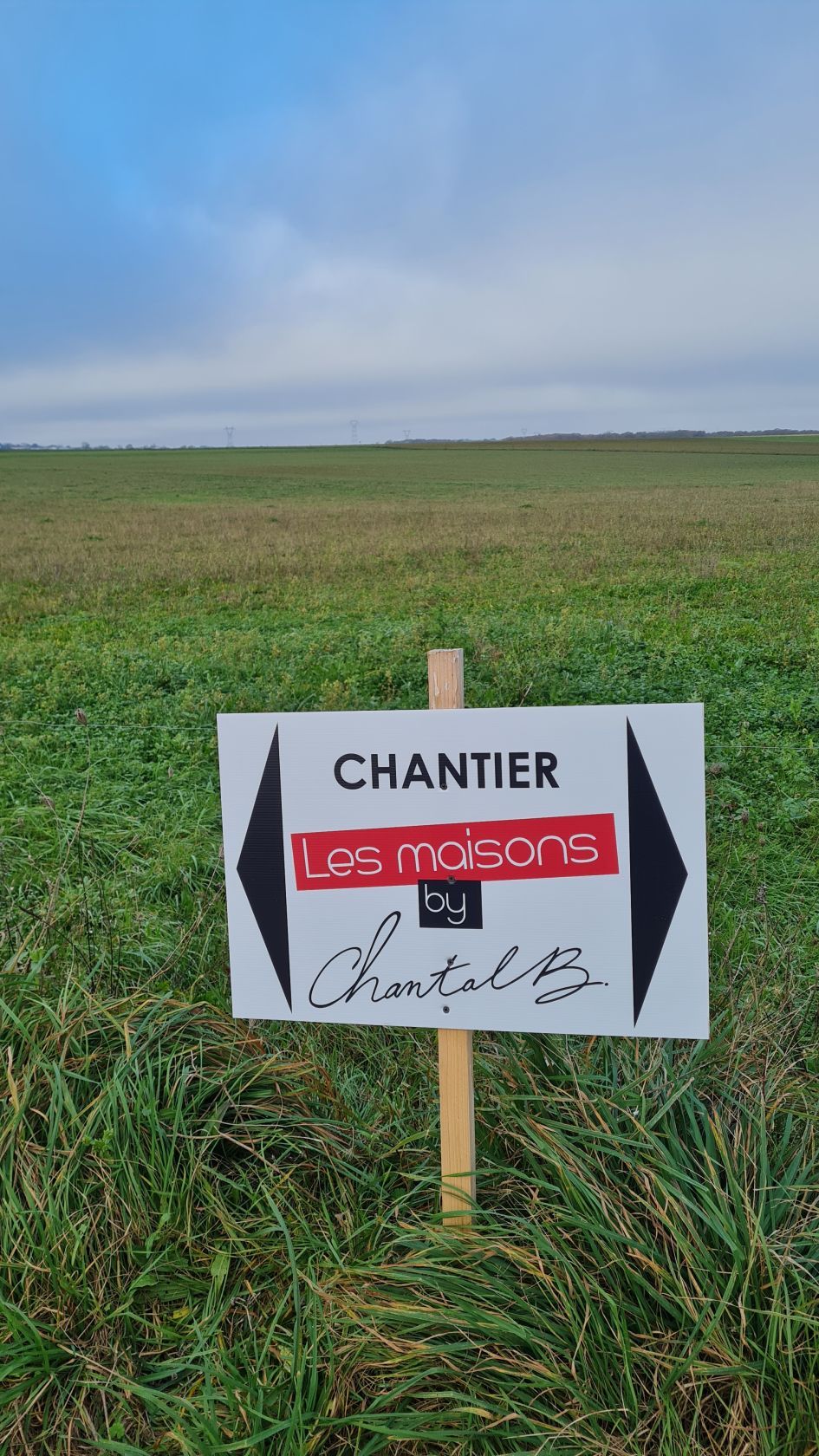 Beau terrain constructible à SAINT-ROGATIEN