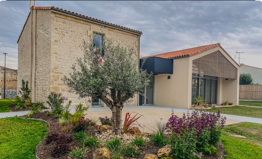 terrain viabilisé de 497m2 à LES MAGNILS-REIGNIERS