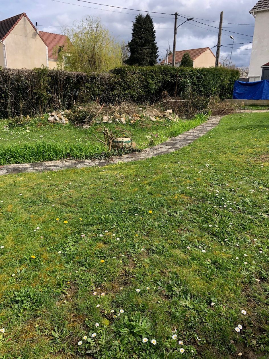 Joli terrain en vente à SUCY-EN-BRIE (94880)