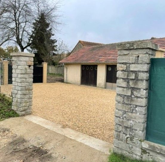 terrain constructible disponible à ROMAINVILLE