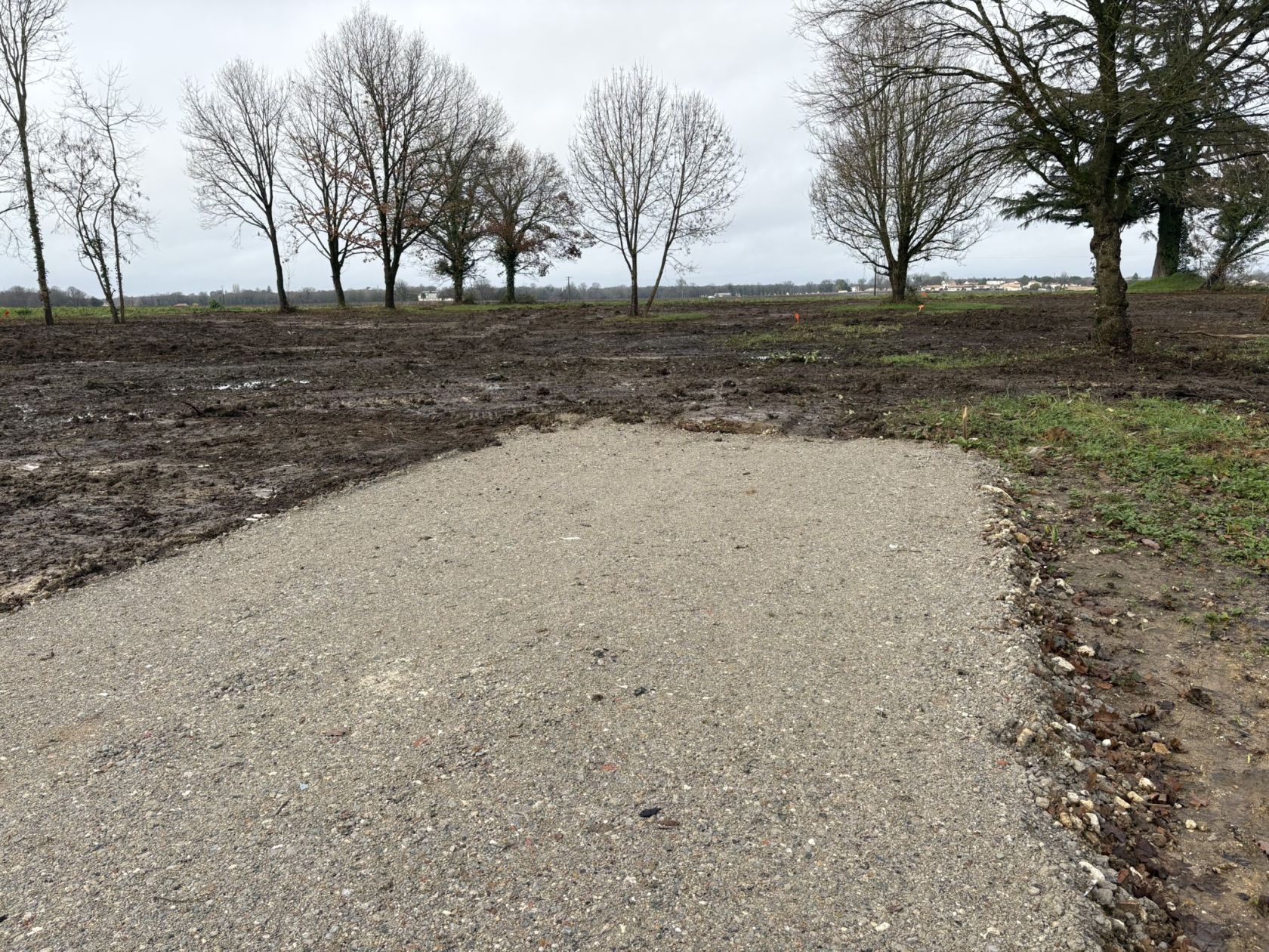 Photo maison Terrain à bâtir de 1280 m2 au prix de 43000 euros à TESSON.