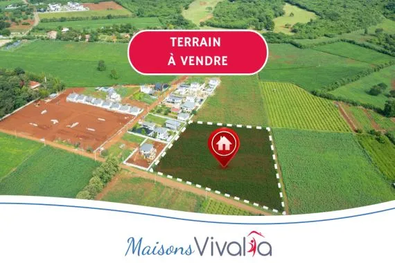 Terrain à bâtir de 678 m² à COURCEBOEUFS (72)